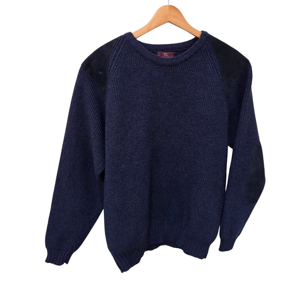 Made In Scotland With 100% New Wool  Sweater, Size Large‎